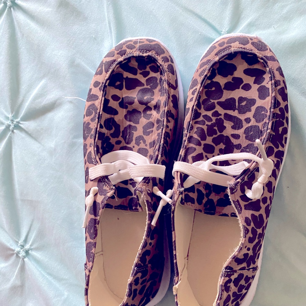 Leopard slip ons
